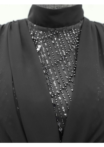 Boncuk ve Pul Detaylı Kemerli Şifon Abiye -Siyah fırsatları