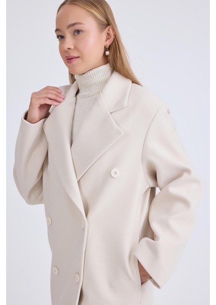 Düğmeli Uzun Kaşe Kaban fırsatları