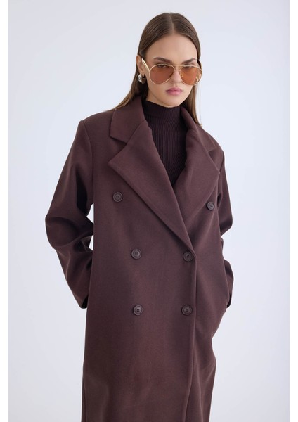 Düğmeli Uzun Kaşe Kaban fırsatları