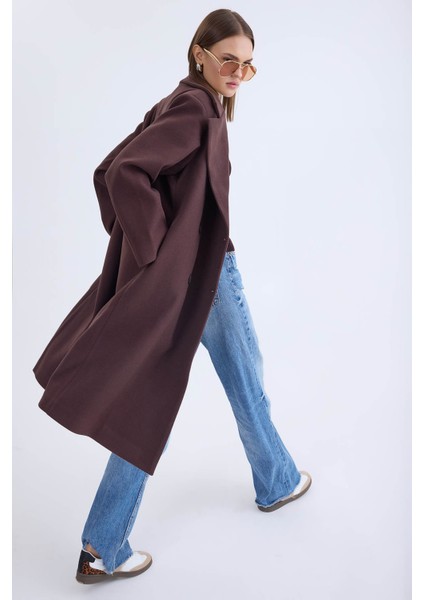 Düğmeli Uzun Kaşe Kaban