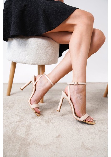 Zerby Gold Detaylı Kadın Topuklu Ayakkabı fırsatları