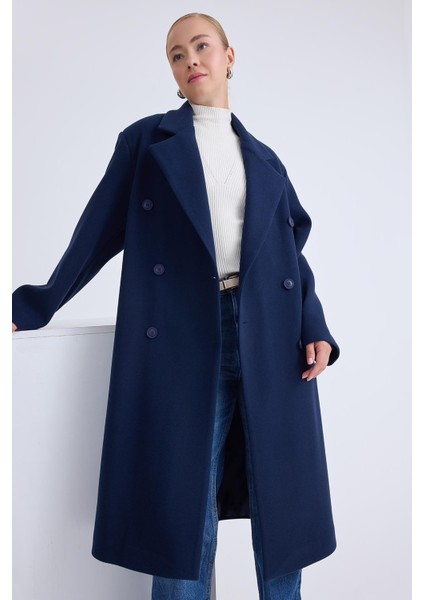 Düğmeli Uzun Kaşe Kaban