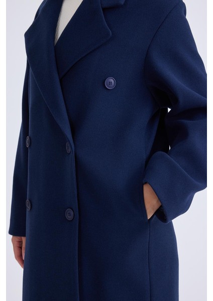 Düğmeli Uzun Kaşe Kaban modelleri