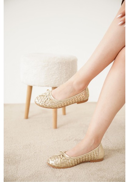 Twis Kadın Örgü Detaylı Fiyonklu Deri Babet fırsatları