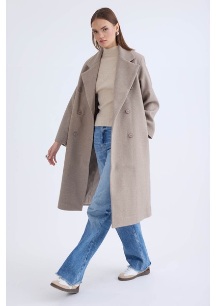 Düğmeli Uzun Kaşe Kaban fırsatları