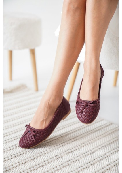 Twis Kadın Örgü Detaylı Fiyonklu Deri Babet fiyatları