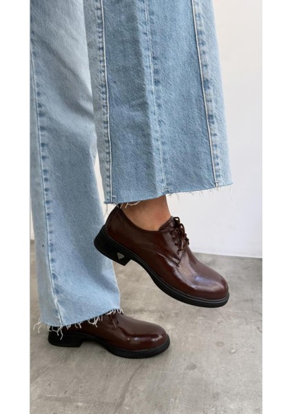 Apex Bağcıklı Rugan Kadın Oxford Ayakkabı indirimleri