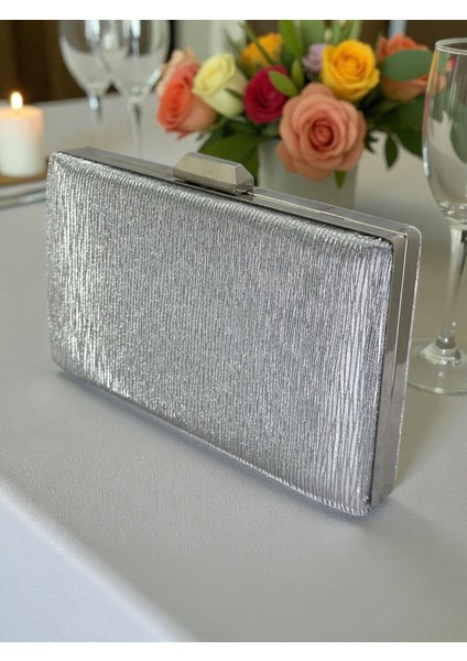 Gümüş Lazer Çizgili Desenli Abiye Çanta Gece Nikah Düğün Nişan Mezuniyet Portföy