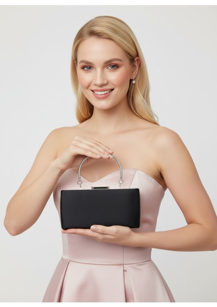 Siyah Saten Abiye Çanta, Metal Saplı Şıklık