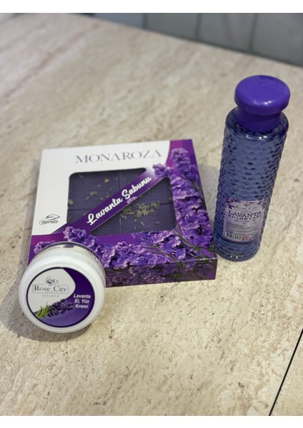 Ayşegül’den Gül Ürünleri Lavanta Bakım Seti