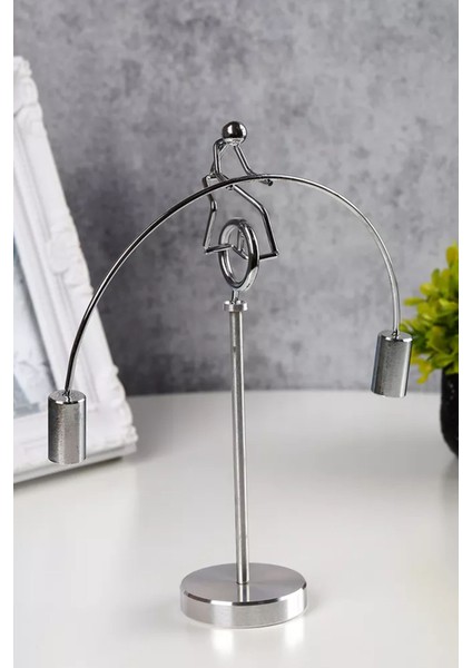 Manyetik Sallanan Bisikletli Akrobat Masa Üstü Salıncak Sürekli Sallanan Manyetik Masa Üstü Obje indirimleri