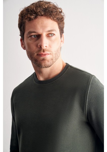 Haki Uzun Kol Bisiklet Yaka Düz Pamuklu Comfort Fit Sweatshirt 1013255150