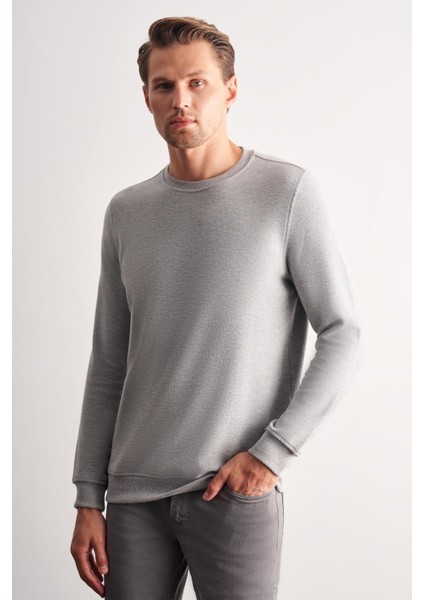 Gri Uzun Kol Bisiklet Yaka Düz Pamuklu Comfort Fit Sweatshirt 1013255150