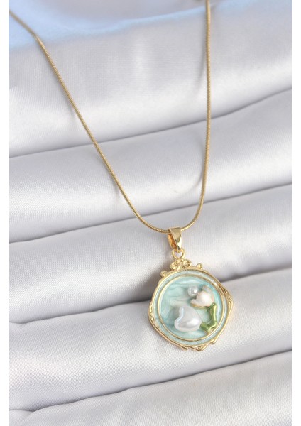 316L Çelik Gold Renk Zincir Turkuaz Mineli Incili Çiçek Işlemeli Portre Model Kadın Kolye - TJ-BKO10150 modelleri