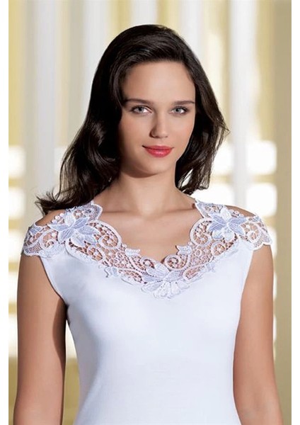 Şahinler Arkası Güpürlü Atlet B396 fırsatları