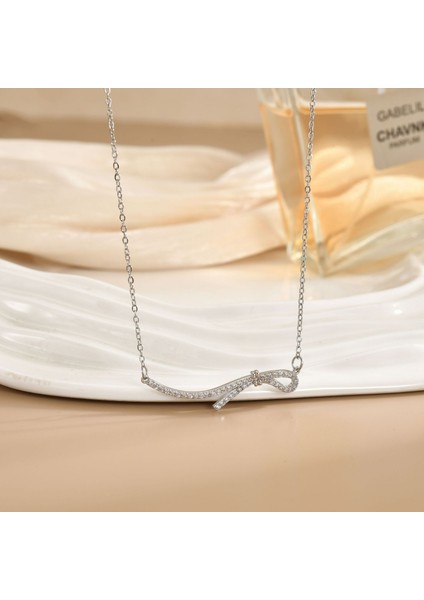 Yeni Titanyum Çelik Kolye Kadın Mizaç Mikro-Set Zirkon Kişilik Kıdemli Duygusu Zincir Takı (Yurt Dışından)