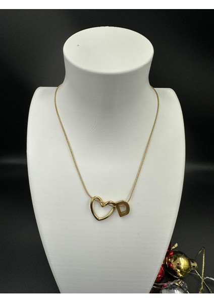 Altın Renk Kalp ve D Harfi Detaylı Çelik Kolye