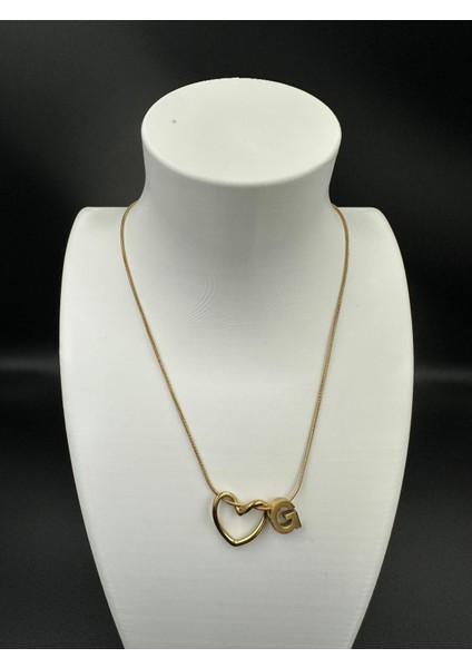 Altın Renk Kalp ve G Harfi Detaylı Çelik Kolye