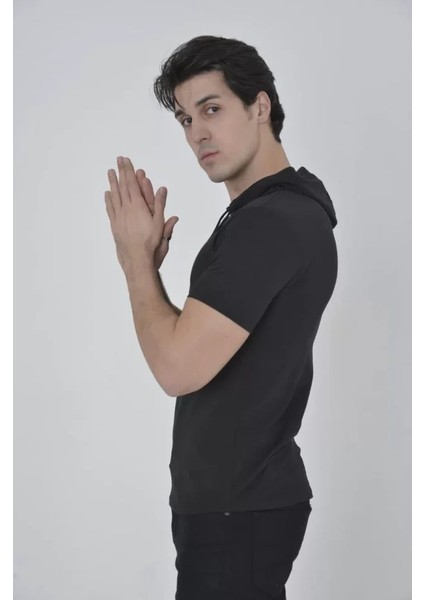 Erkek Kapşonlu Slim Fit T-Shirt - Siyah fiyatları