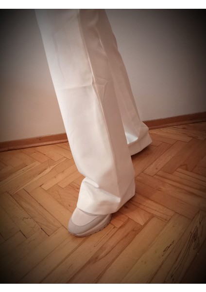 Beyaz Pantolon fiyatları