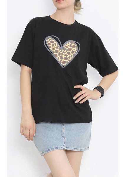 Sevgililer Günü Için Özel Tasarım Leopar Kalp Baskılı T-Shirt - Siyah modelleri
