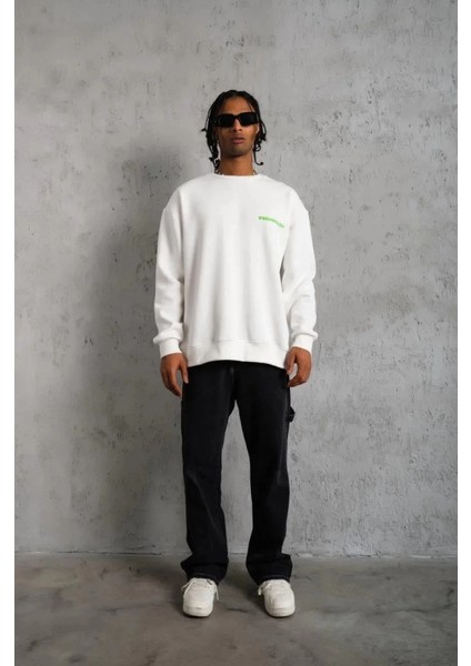 Erkek Oversize Sweatshirt – Beyaz Renk Ön ve Sırt Baskılı, Üç Iplik Içi Pamuklu Kumaş, fırsatları