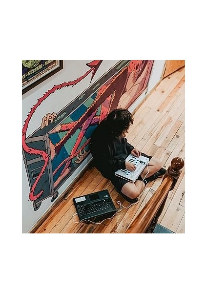 Minilab 3 - Müzik Üretimi Için Evrensel Mıdı Kontrol Cihazı, Hepsi Bir Arada Yazılım Paketi ile - 25 Tuş, 8 Çok Renkli Ped, Beyaz fiyatları