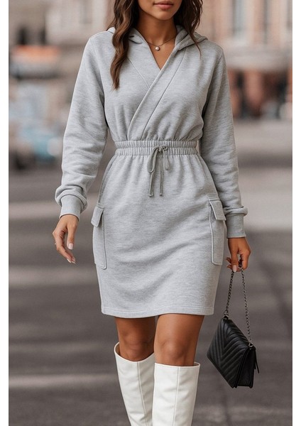Kadın Uzun Kollu V Yakalı Kapşonlu Cep Detaylı Şardonlu Iki Iplik Kısa Elbise modelleri