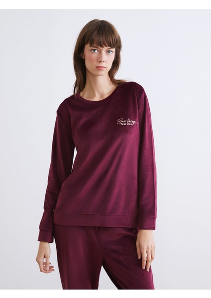 Yeni Sezon Bisiklet Yaka Nakışlı Kadife Kadın Pijama Takımı fiyatları