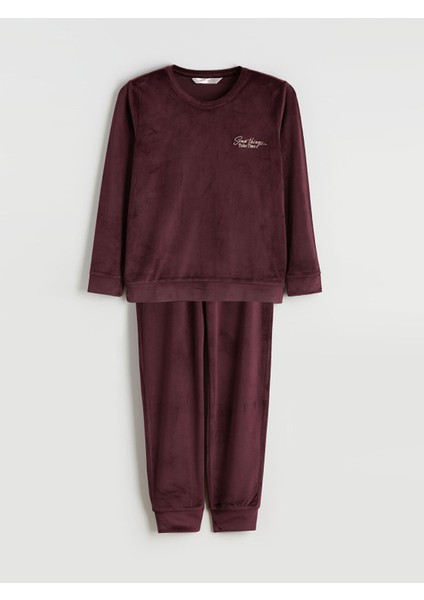 Yeni Sezon Bisiklet Yaka Nakışlı Kadife Kadın Pijama Takımı indirimleri