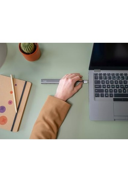 Halyx 4 Port USB Hub 3.2 - Tak Çalıştır, Küçük, Şık ve Güçlü, Kablo Uzunluğu: 10 Cm, Toplam Ağırlık:38 gr fiyatları