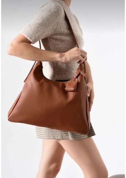 Vegan Deri Oval Tokalı Günlük Omuz Çantası Tek Ebat - Tek Ebat - Tek Ebat - Tek Ebat - Tek Ebat fiyatları