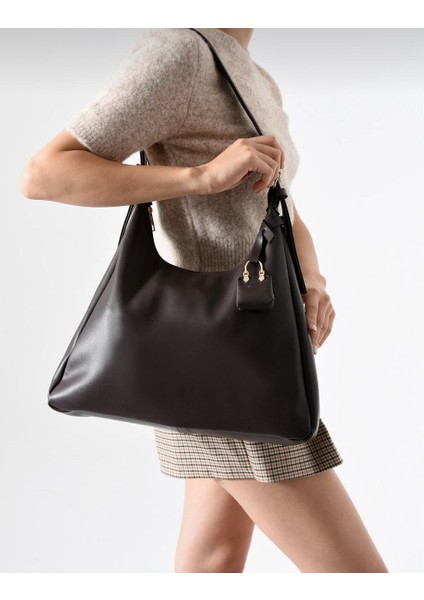 Vegan Deri Oval Tokalı Günlük Omuz Çantası Tek Ebat - Tek Ebat - Tek Ebat - Tek Ebat - Tek Ebat fırsatları