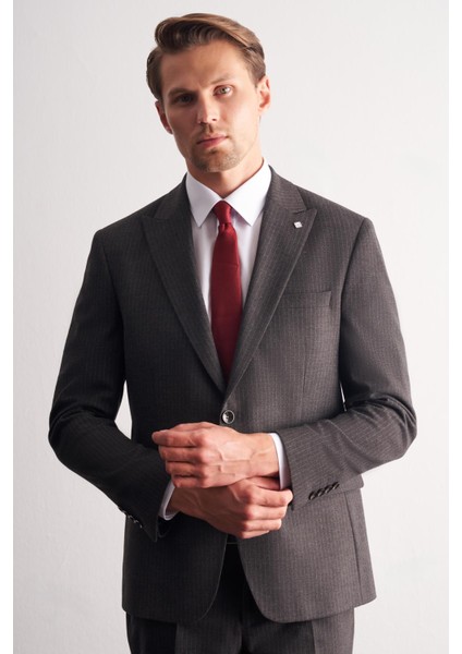 Koyu Antrasit Kırlangıç Yaka Çizgili Desen Kruvaze Esnek 6 Drop Slim Fit Classic Takım Elbise 1001255165 modelleri