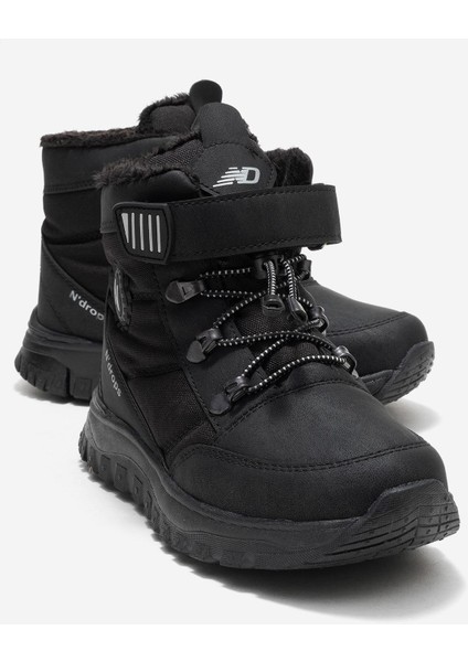 Kancalı Lastikli Çocuk Bot SİYAH