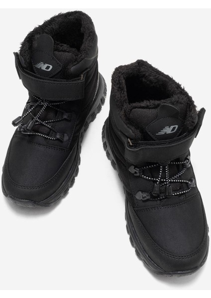 Kancalı Lastikli Çocuk Bot SİYAH