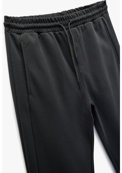 Pamuklu Rahat Kalıp Cepli Geniş Paça Spor Eşofman Altı modelleri