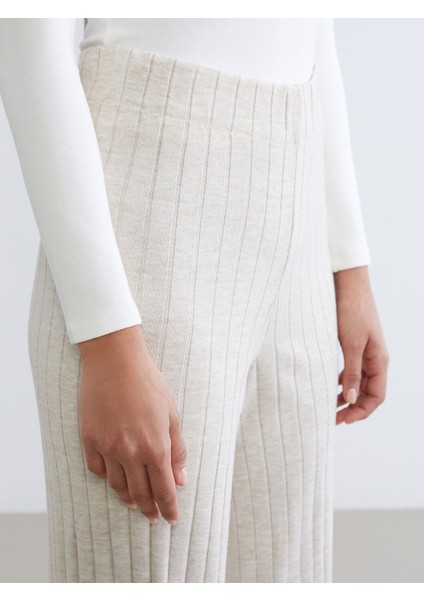 Yeni Sezon Beli Lastikli Geniş Paça Kadın Triko Pantolon modelleri