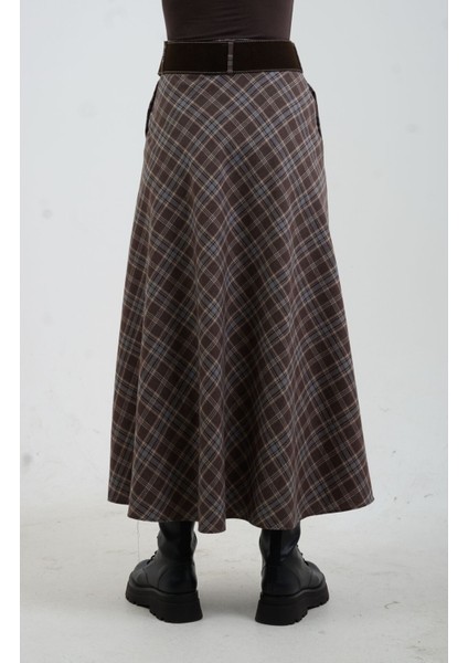 Kahve Gri Kemerli Yırtmaçlı Ekose Etek indirimleri