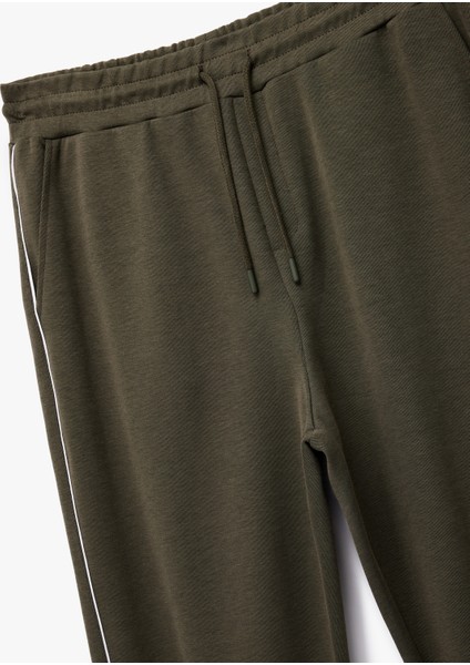 Pamuklu Cepli Çizgi Detaylı Beli Bağcıklı Eşofman Altı modelleri