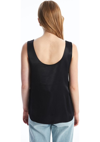 Yeni Sezon U Yaka Düz Askılı Kadın Atlet fırsatları