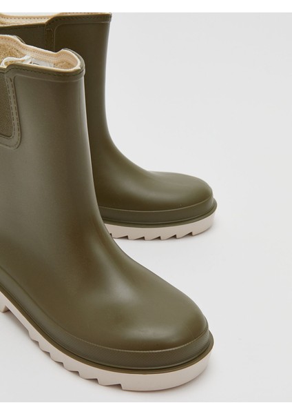 Yeni Sezon Deri Görünümlü Erkek Çocuk Yağmur Botu modelleri