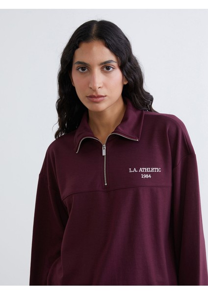 Yeni Sezon Dik Yaka Nakışlı Oversize Kadın Sweatshirt Tunik