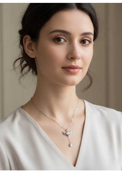 Kanatlı Aşk Kolyesi