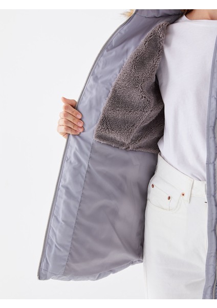 Yeni Sezon Kadın Kapüşonlu Düz Şişme Mont indirimleri