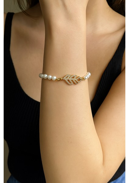 Zirkon Taşlı Yaprak Figürlü Inci Bileklik