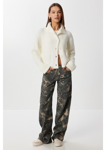 Yumuşak Dokulu Dik Yaka Triko Hırka LNF0026 Kemik fırsatları