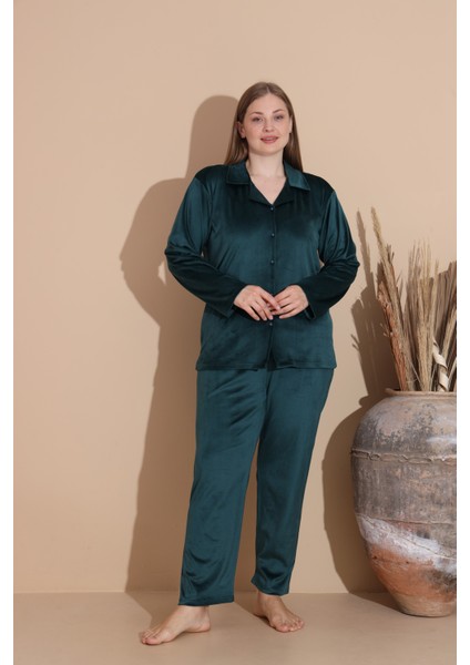 Önden Düğmeli Büyük Beden Kadife Kadın Pijama Takımı 3138