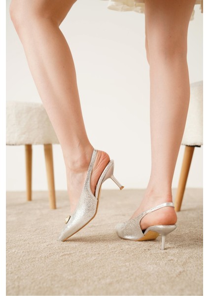 Vex Gold Toka Detaylı Kadın Topuklu Ayakkabı fırsatları