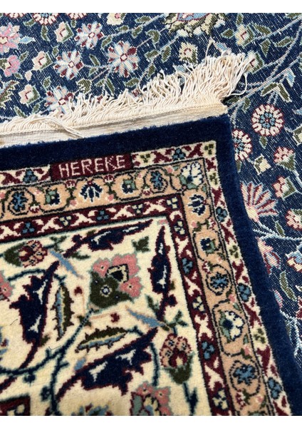 El Dokuma Hereke Halısı Imzalı Yedi Dağın Çiçeği Modeli Birinci Sınıf Kalite Ebat 320X230 modelleri